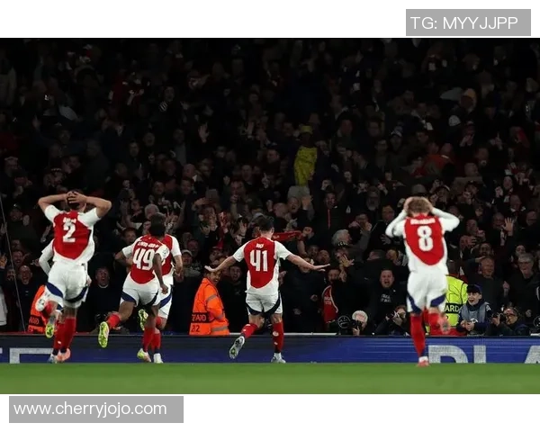 那不勒斯逆转多特蒙德3-2晋级足总杯全场沸腾瞬间回顾