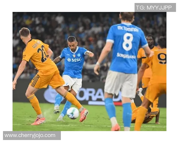 意甲激战：尤文图斯逆转那不勒斯绝杀时刻震撼全场数据分析