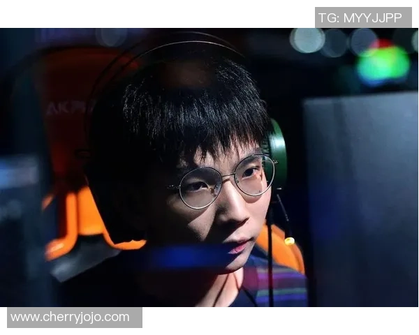 陈强专访：从职业选手到电竞传奇的英雄联盟成长之路