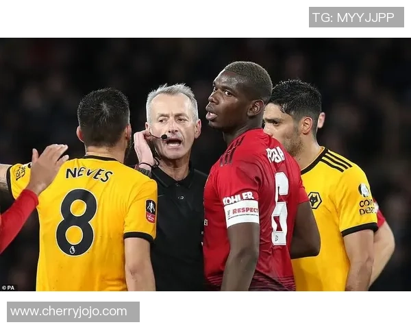 世界杯激战曼联逆转AC米兰红牌争议引发全场热议数据分析揭秘