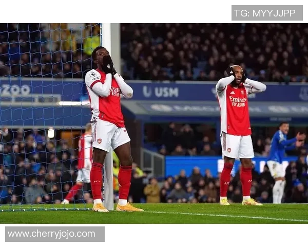 中超精彩对决巴萨与曼联战成平局帽子戏法点燃全场激情