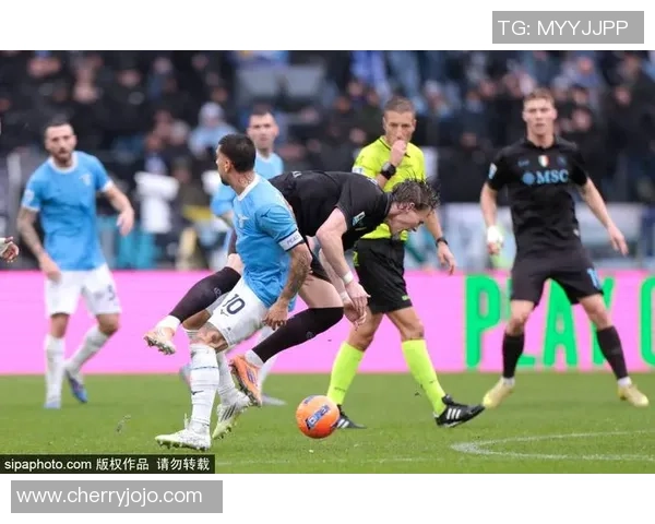 国王杯惊天冷门国米与那不勒斯激战成和引发全场震撼
