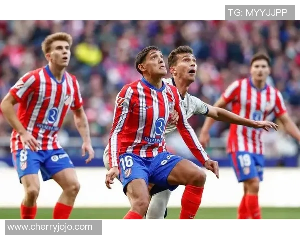 意甲激战：马竞逆转曼联4-3精彩瞬间回顾引发全场狂欢